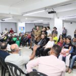 CBMGO resgata criança com cabeça presa em banco de madeira em Águas Lindas de Goiás